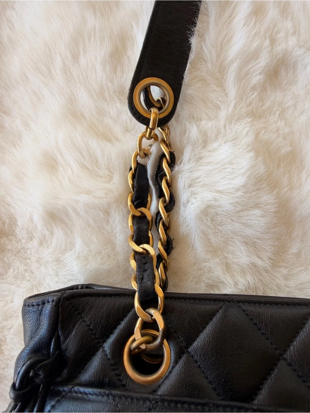 Authentic Vintage CHANEL Black Quilted Lambskin Shoulder Tote Gold Hardware Rare